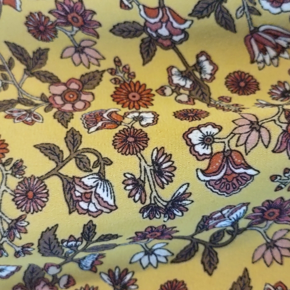 Peplum blouse with front tie - Picture 9 of 10